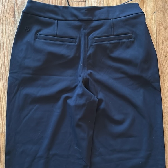 Lululemon sz S Luxtreme Mid-Rise Straight-Leg Trouser
Black Pant like new cond - Picture 8 of 14